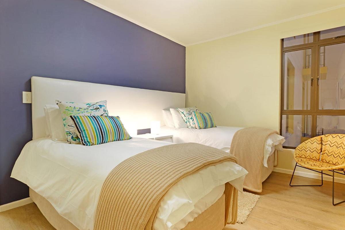 Capri 101 By Hostagents Apartment Cape Town Bagian luar foto